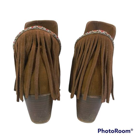 Mia Women's 'Nita' Faux Suede Fringe Boho Festival Boots Size 9 - Picture 8 of 15